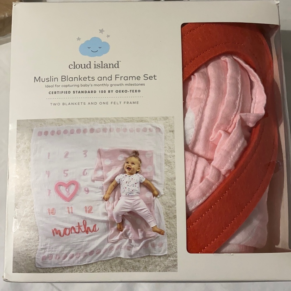 Baby Muslin blankets and frame set
